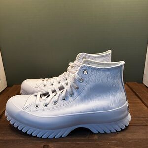 Chuck Taylor All Star Lugged 2.0 Leather High Top A03705C - White